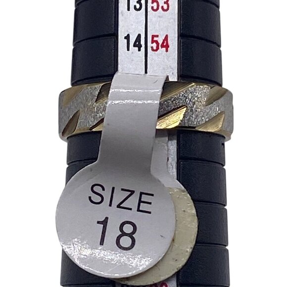 Two Tone Diagonal Pattern Stainless Steel Band Ring Size 8 Gold & Sliver Tone - Picture 7 of 8